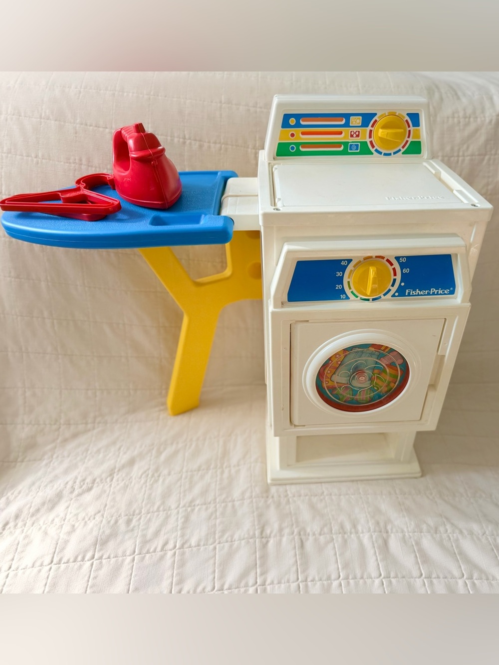 Vintage 1990 Fisher-Price #2037 Laundry Center